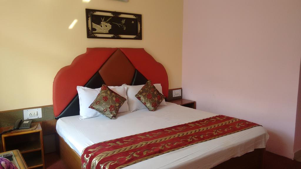 Chichoga Holiday Inn Manali  Room photo