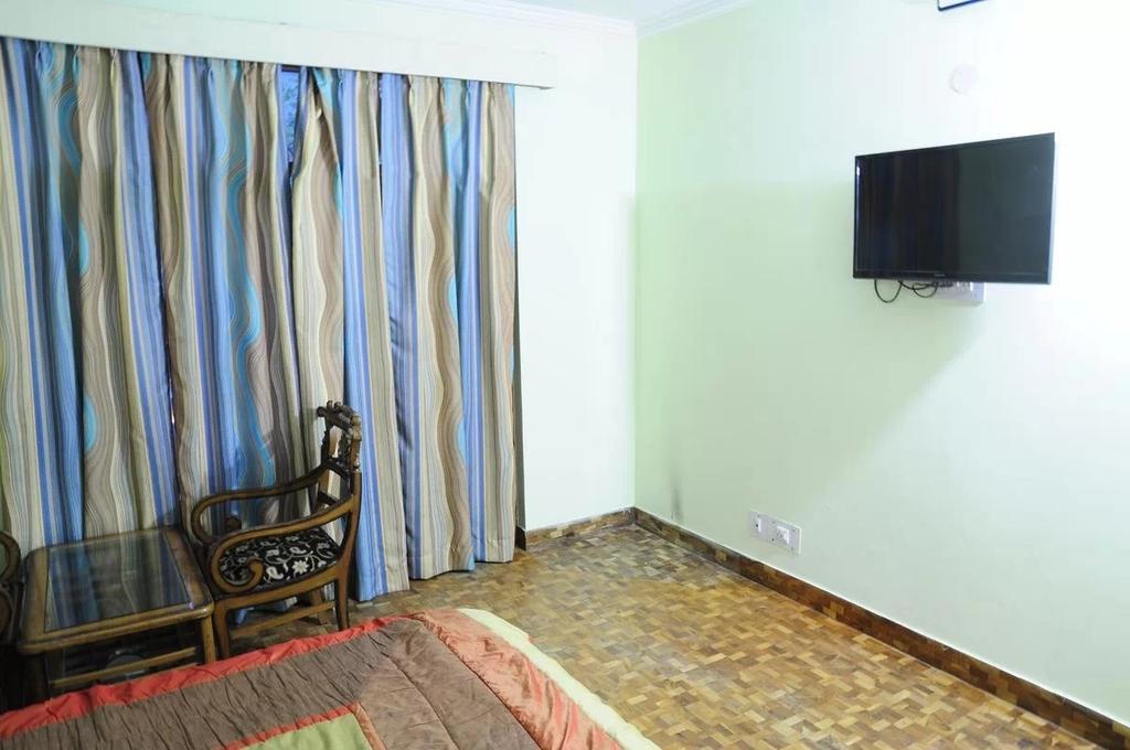 Chichoga Holiday Inn Manali  Room photo